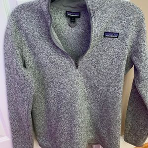 Patagonia half-zip pullover, size small